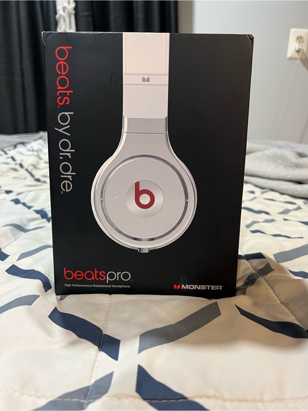 Beats by Dr. Dre Beats Pro Headphones - White